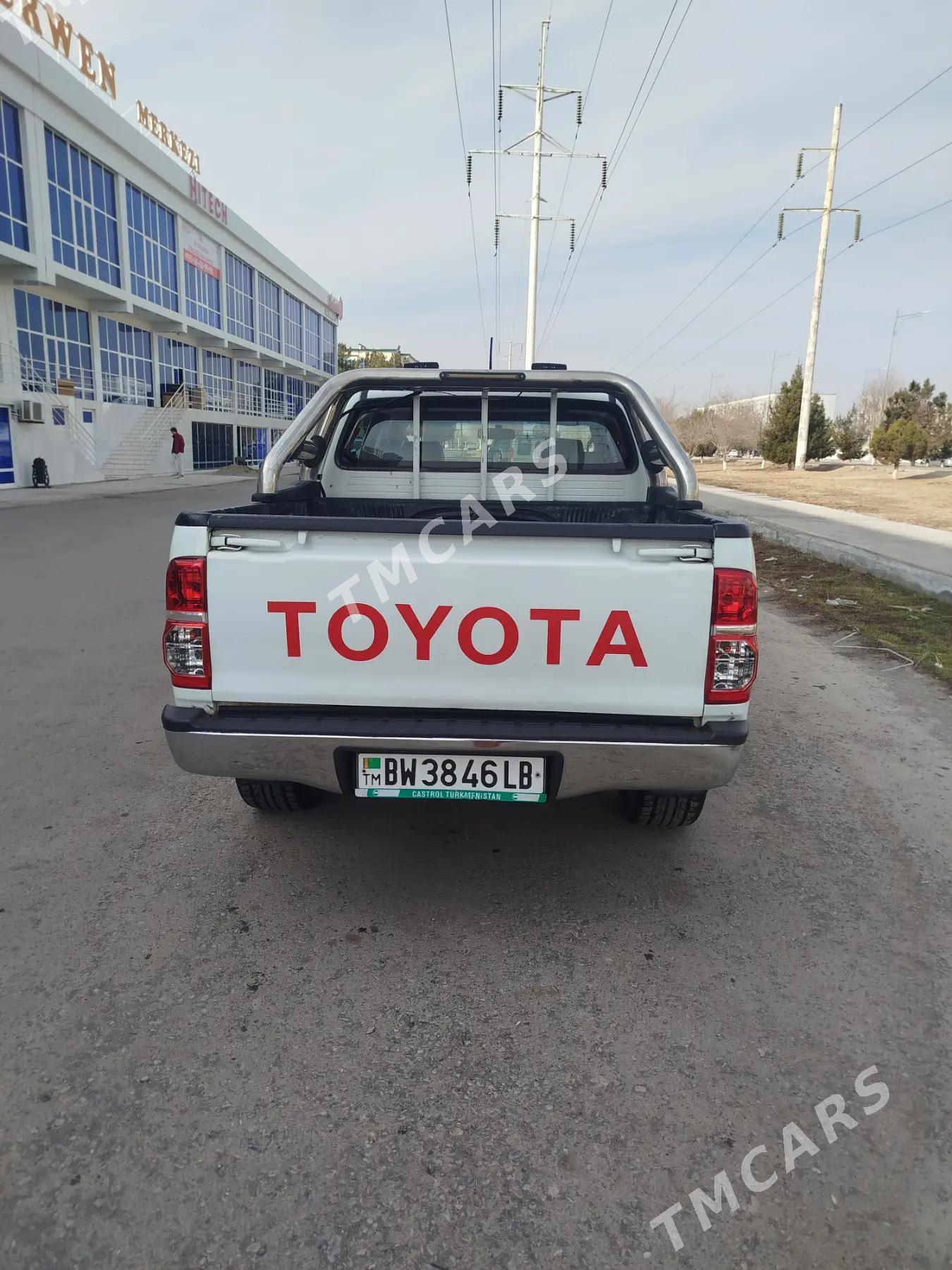 Toyota Hilux 2013 - 306 000 TMT - Türkmenabat - img 5