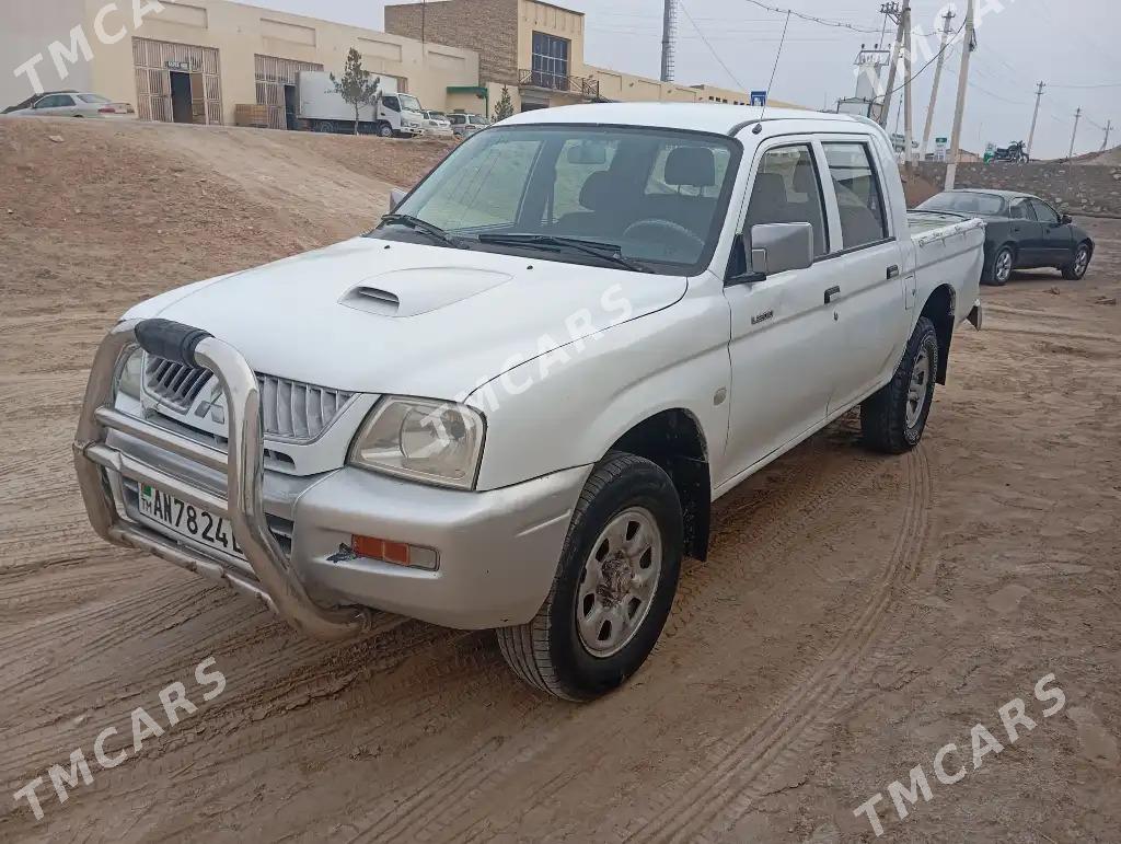 Mitsubishi L200 2005 - 106 000 TMT - Туркменабат - img 4