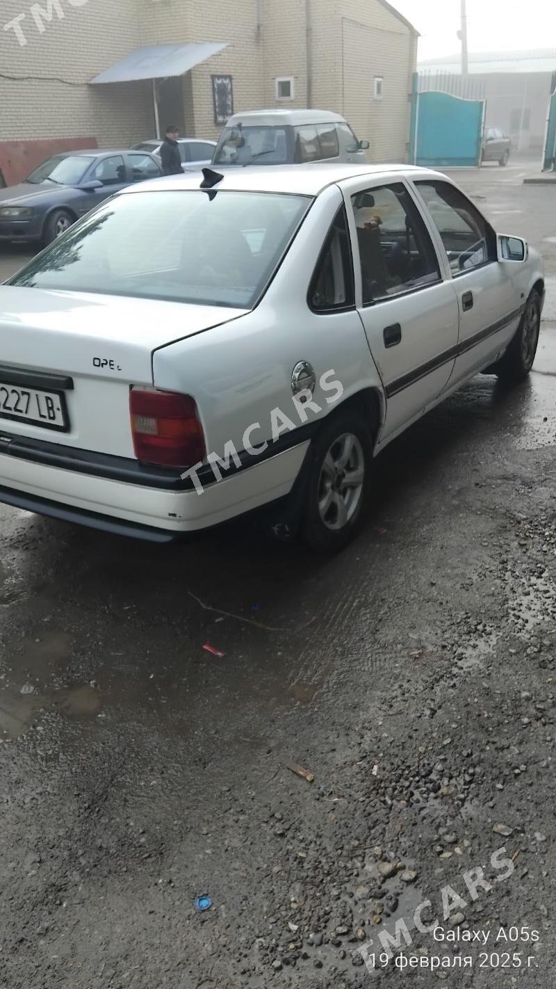 Opel Vectra 1991 - 30 000 TMT - Saýat - img 3