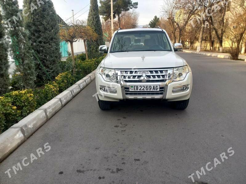 Mitsubishi Pajero 2015 - 305 000 TMT - Ашхабад - img 4