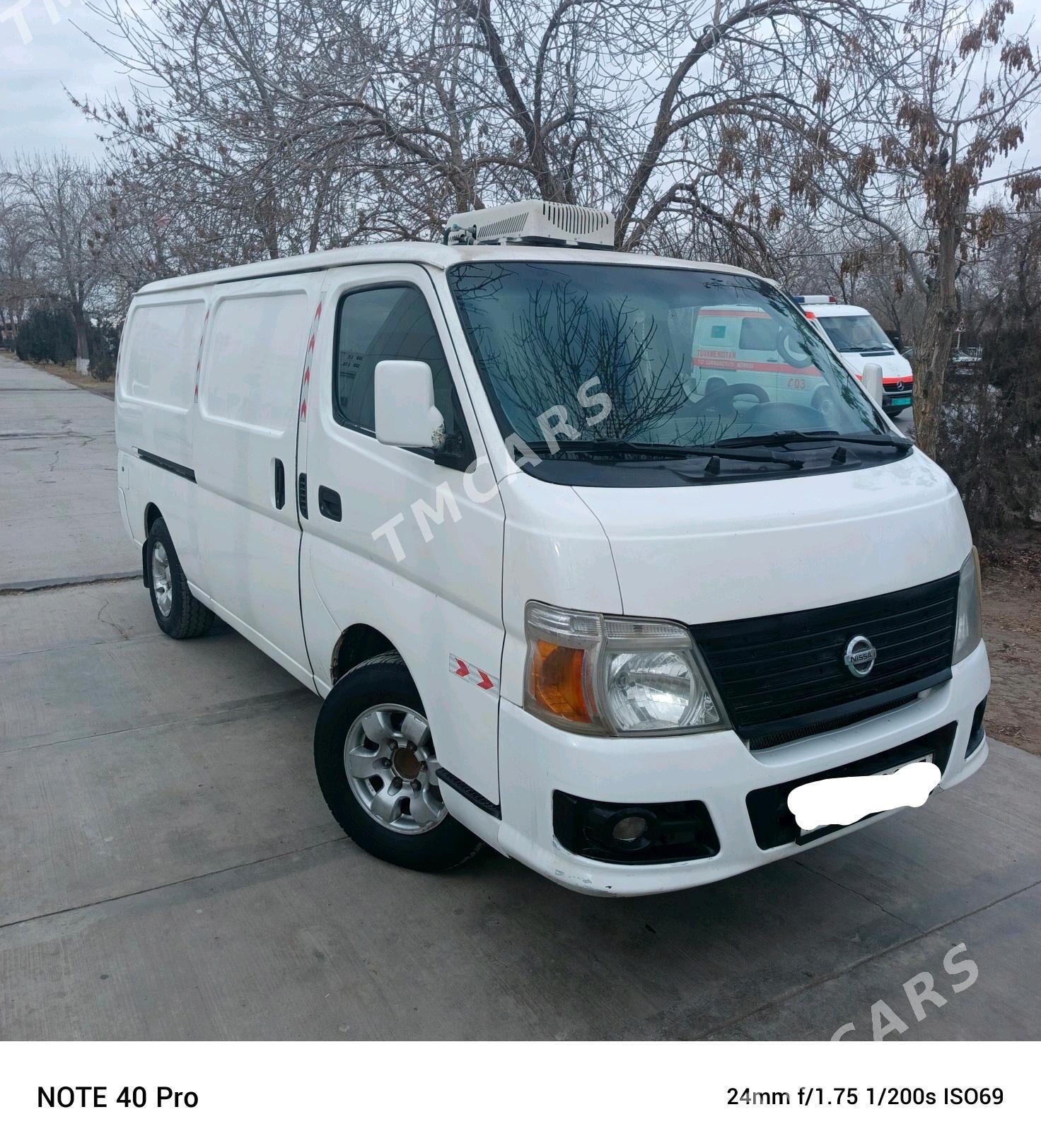 Nissan Urvan 2004 - 135 000 TMT - Дашогуз - img 2