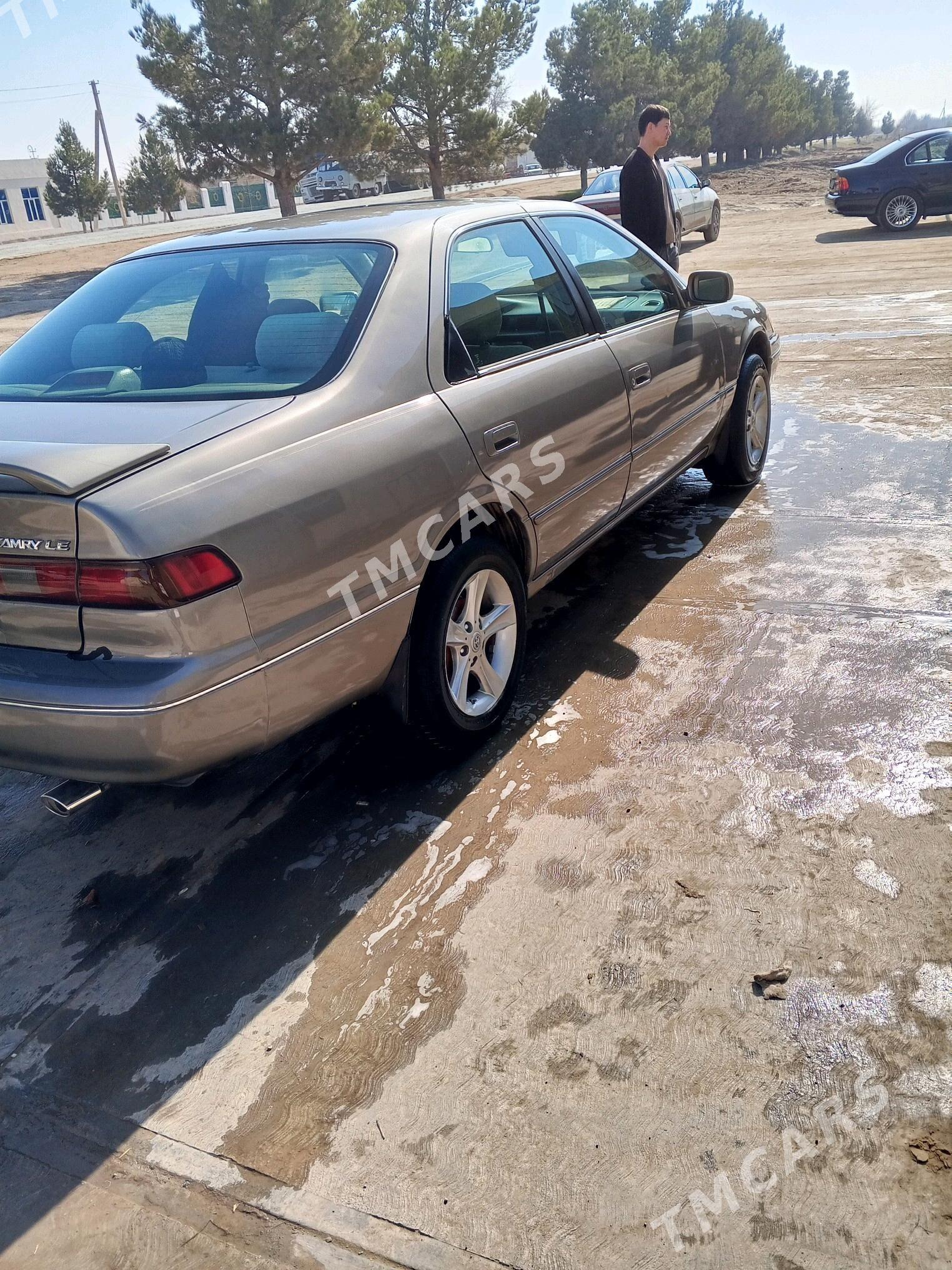 Toyota Camry 1999 - 105 000 TMT - Саят - img 3