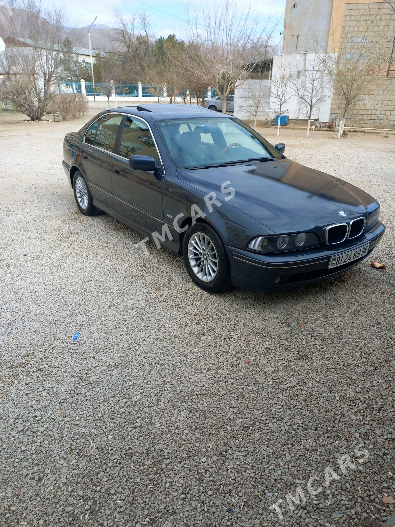 BMW E39 2002 - 110 000 TMT - Балканабат - img 2