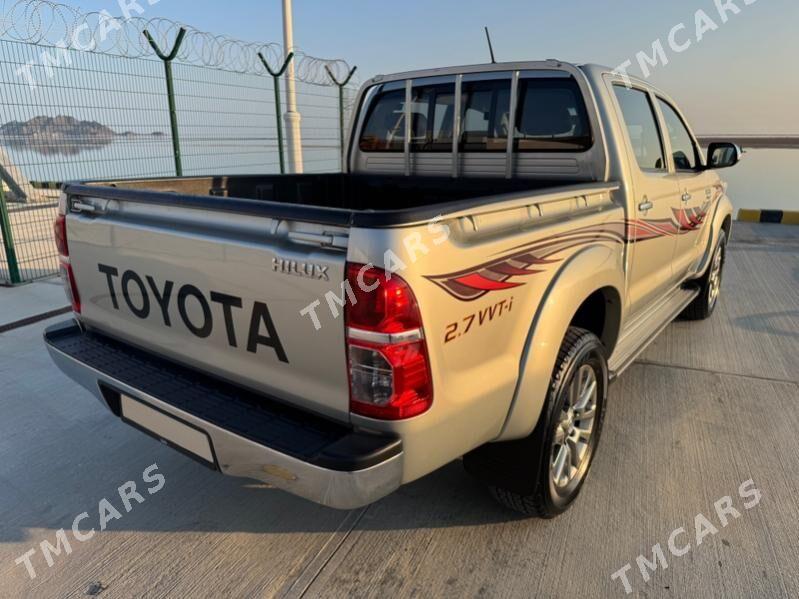 Toyota Hilux 2014 - 500 000 TMT - Türkmenbaşy - img 7