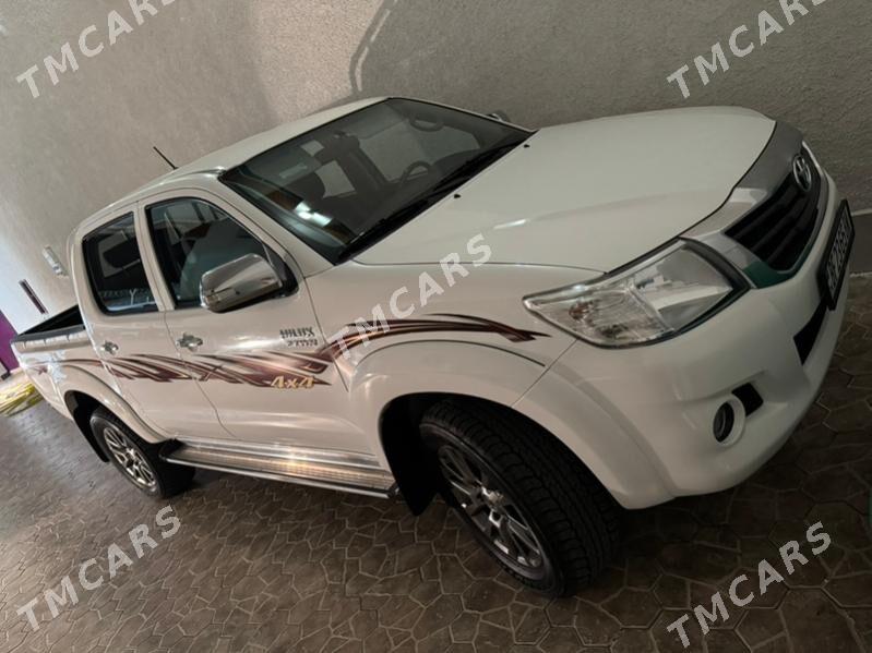 Toyota Hilux 2014 - 380 000 TMT - Туркменбаши - img 4