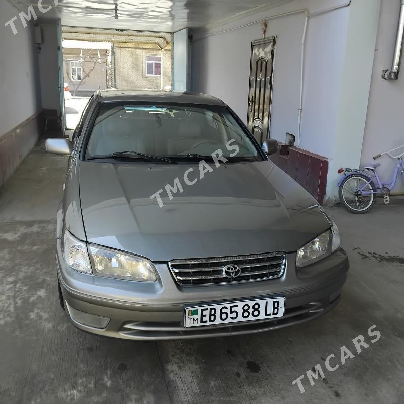 Toyota Camry 1997 - 136 000 TMT - Çärjew - img 2