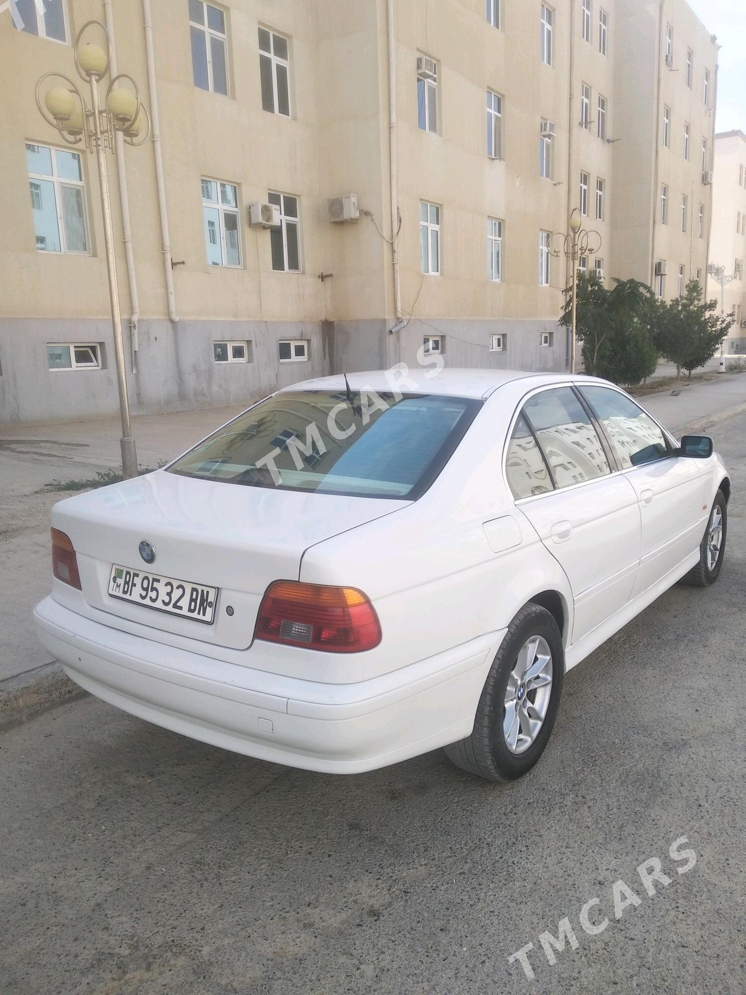 BMW E39 2001 - 70 000 TMT - Туркменбаши - img 3