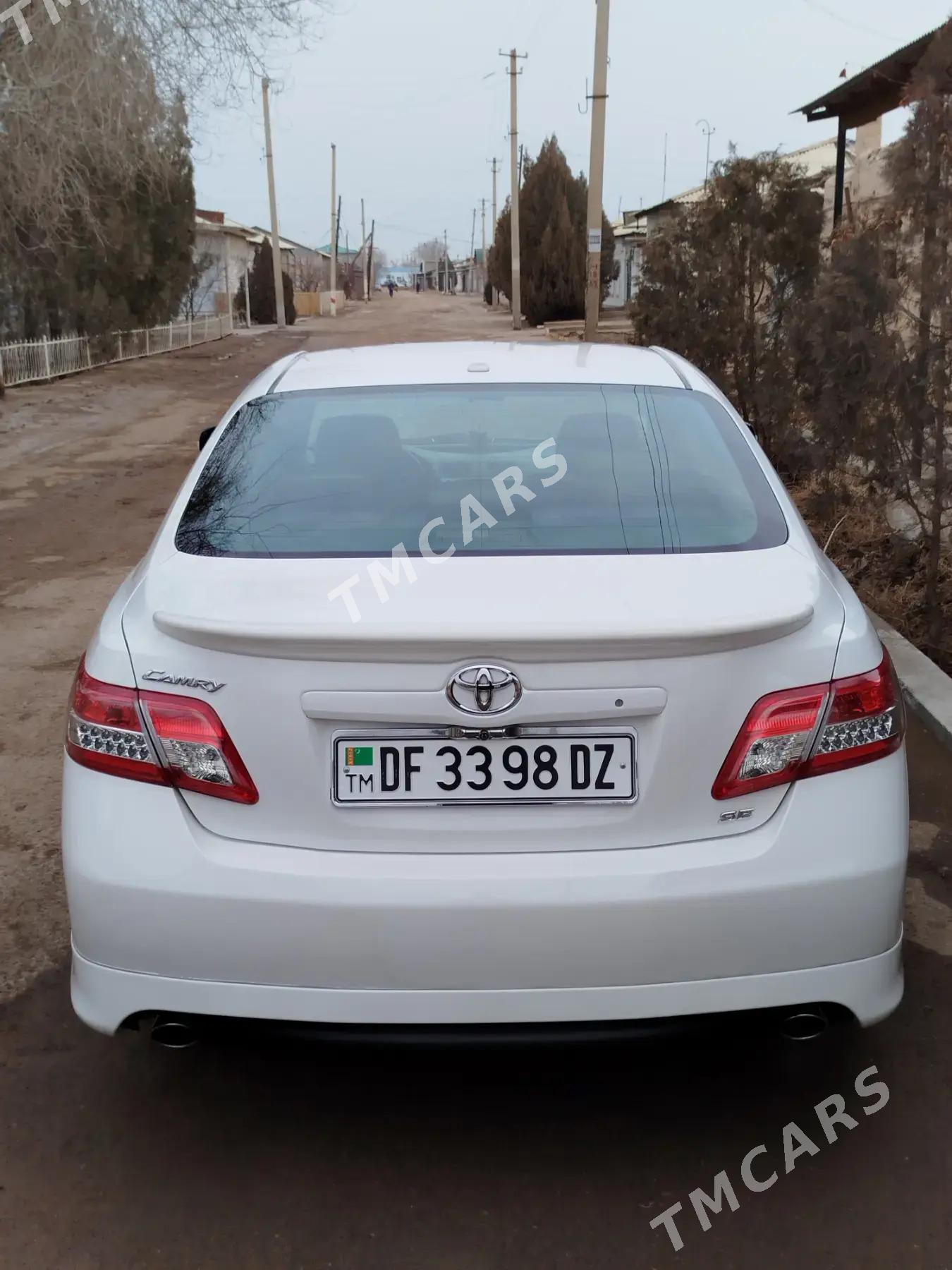 Toyota Camry 2011 - 210 000 TMT - Daşoguz - img 8