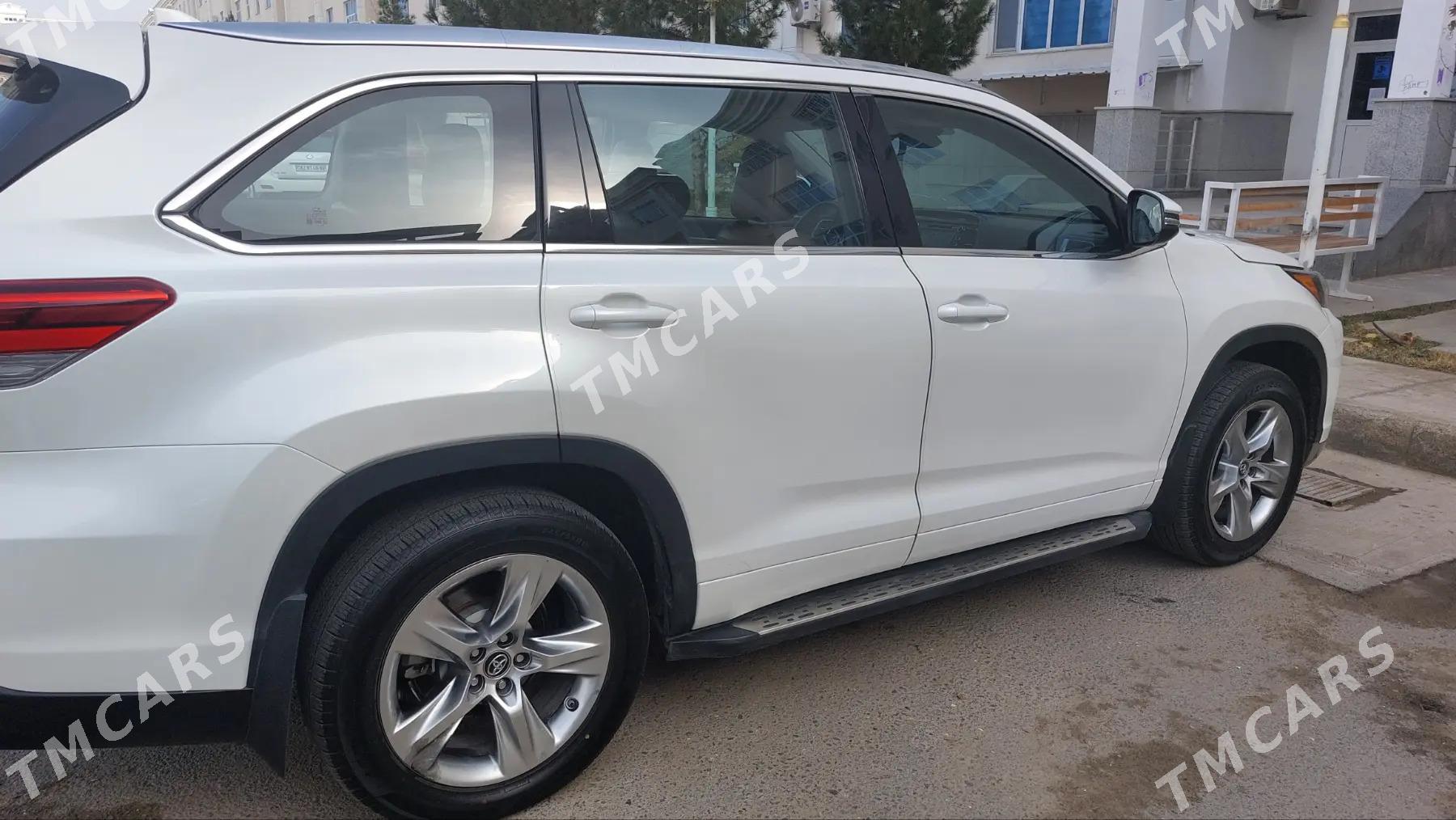 Toyota Highlander 2017 - 420 000 TMT - Aşgabat - img 2