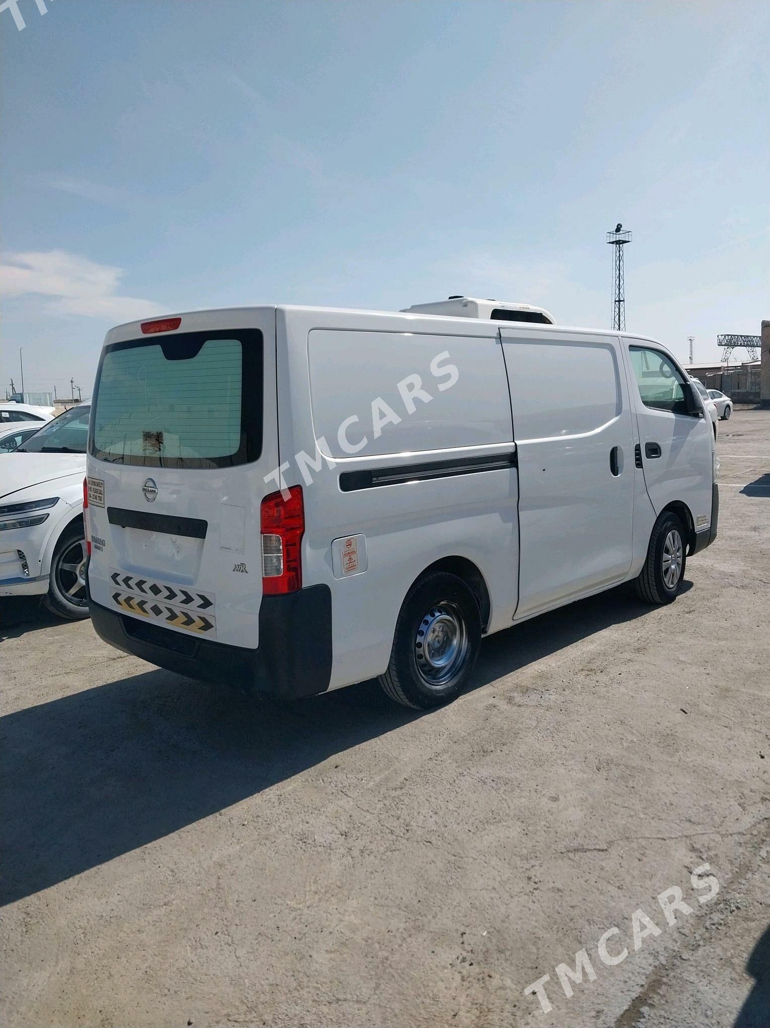 Nissan Urvan 2021 - 240 000 TMT - Mary - img 2