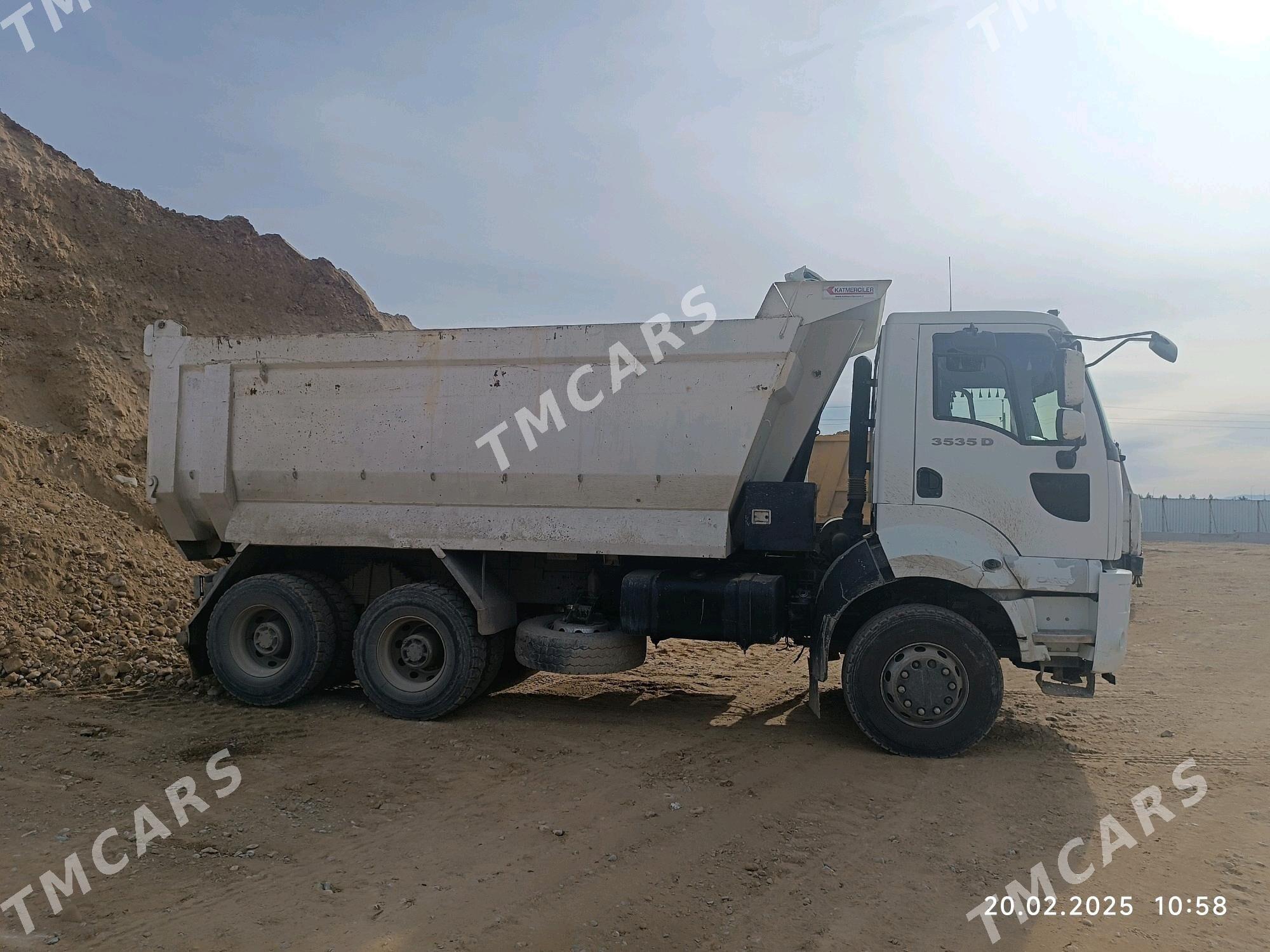 Ford Cargo 3535D 2013 - 700 000 TMT - Aşgabat - img 3