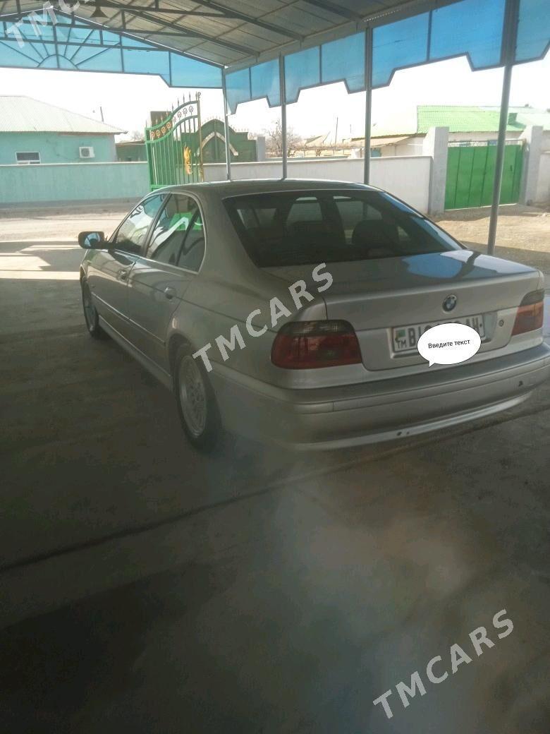 BMW E39 2001 - 105 000 TMT - Кака - img 2