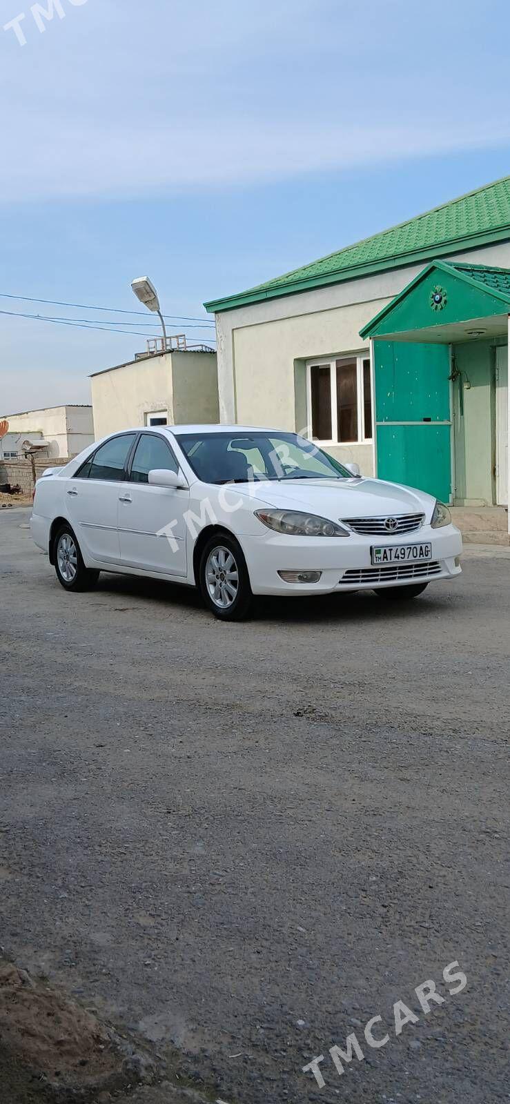 Toyota Camry 2004 - 140 000 TMT - Гарадамак - img 5