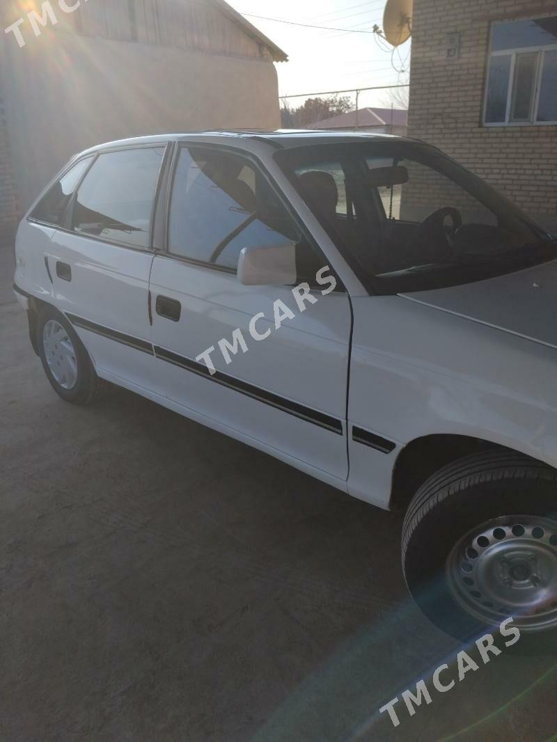 Opel Astra 1991 - 23 000 TMT - Саят - img 4