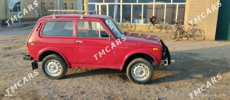 Lada Niva 1980 - 20 000 TMT - Халач - img 4