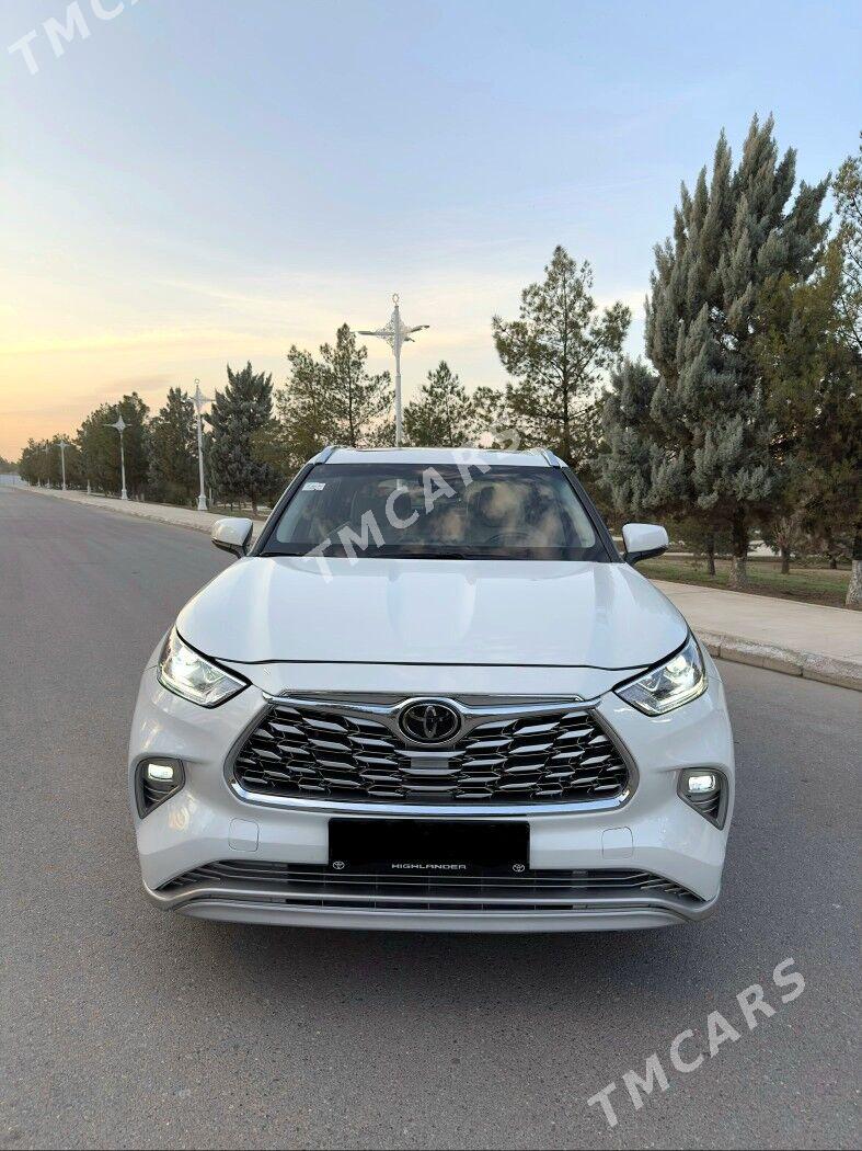 Toyota Highlander 2021 - 575 000 TMT - Гуртли - img 4