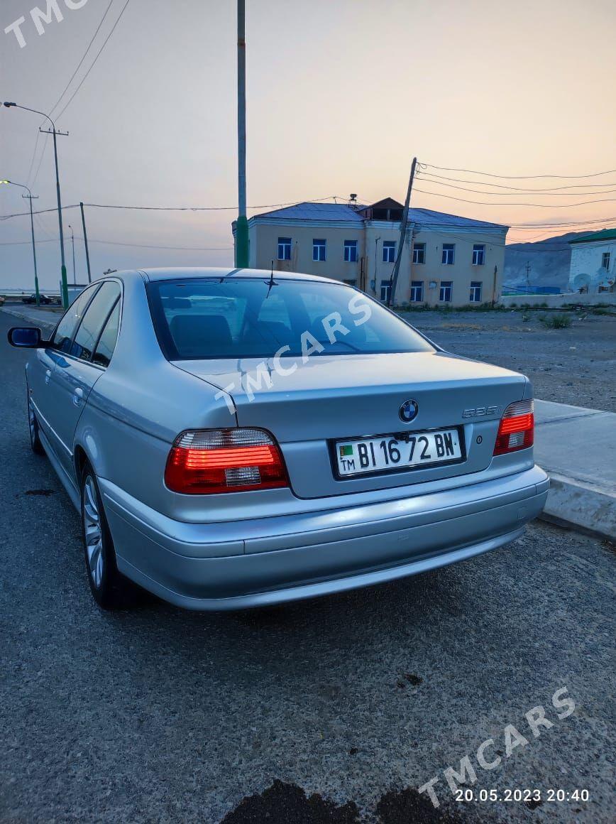 BMW E39 2002 - 130 000 TMT - Туркменбаши - img 2