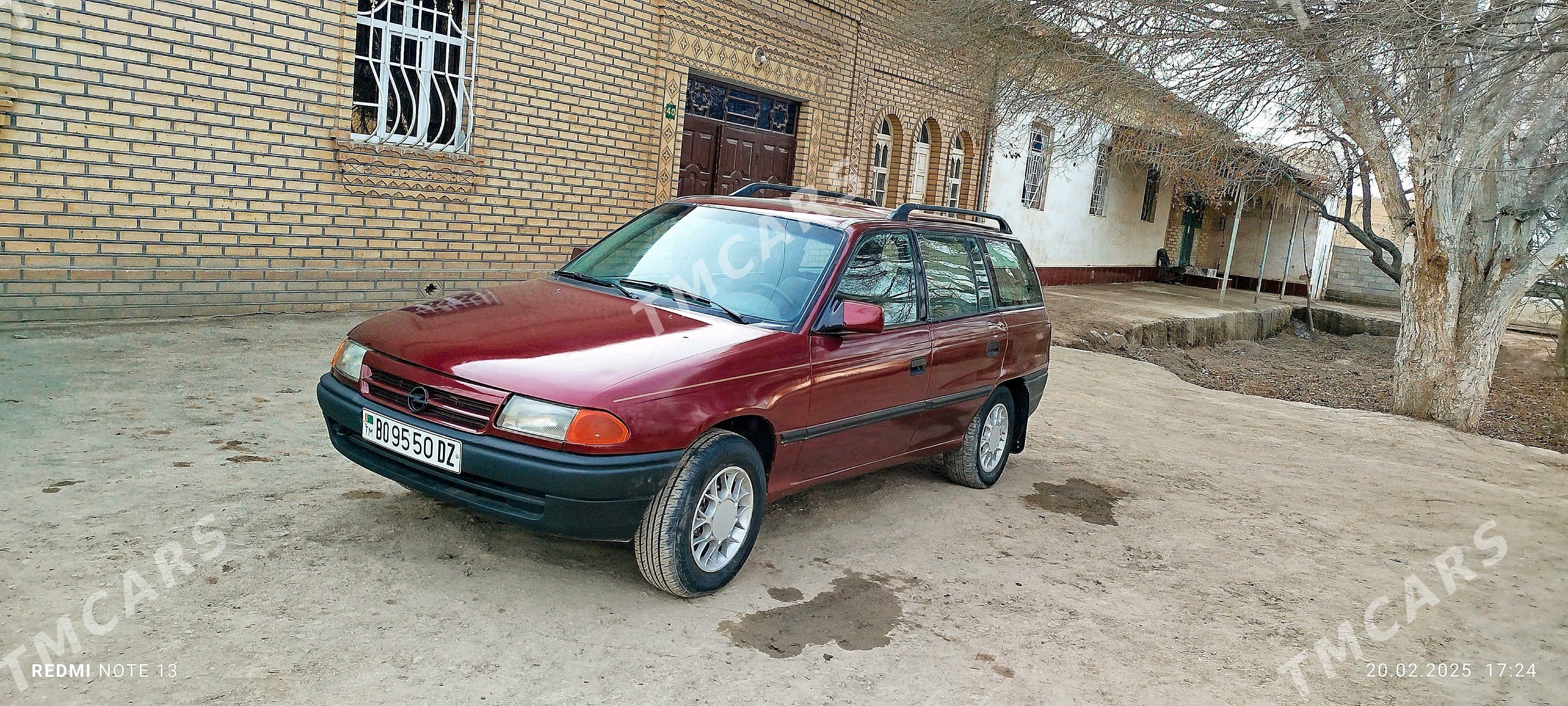 Opel Astra 1993 - 28 000 TMT - Гурбансолтан Едже - img 2