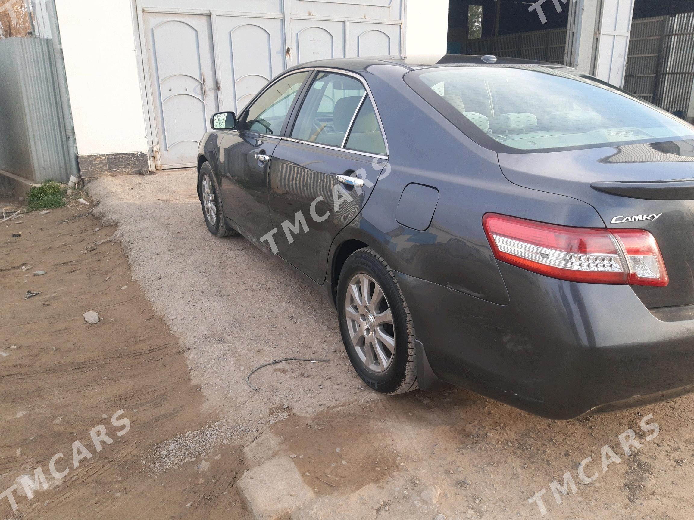 Toyota Camry 2010 - 175 000 TMT - Мары - img 3