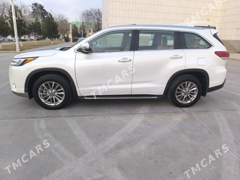 Toyota Highlander 2018 - 400 000 TMT - Aşgabat - img 2