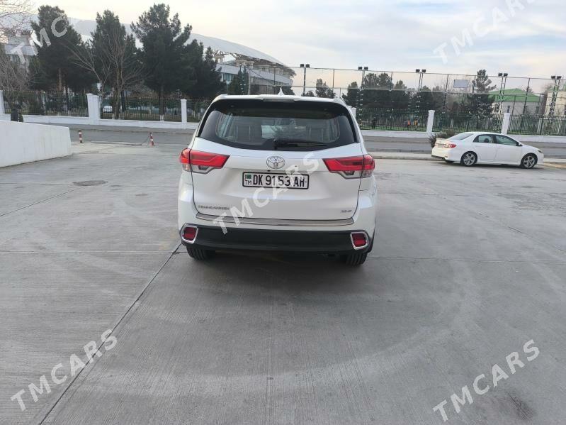 Toyota Highlander 2018 - 400 000 TMT - Aşgabat - img 5