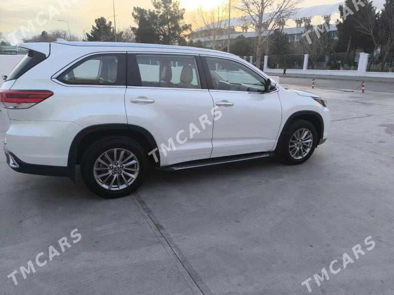 Toyota Highlander 2018 - 400 000 TMT - Aşgabat - img 7