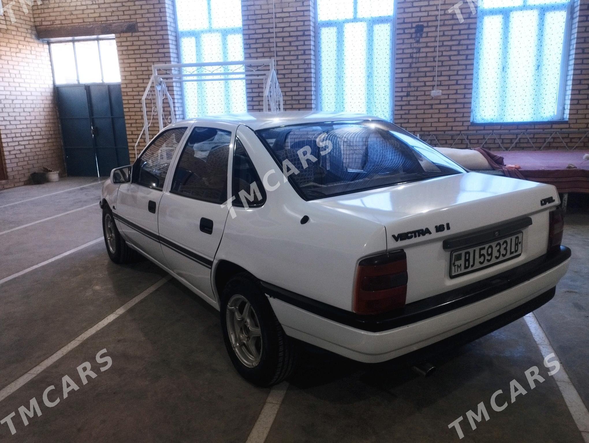 Opel Vectra 1991 - 30 000 TMT - Чарджоу - img 6