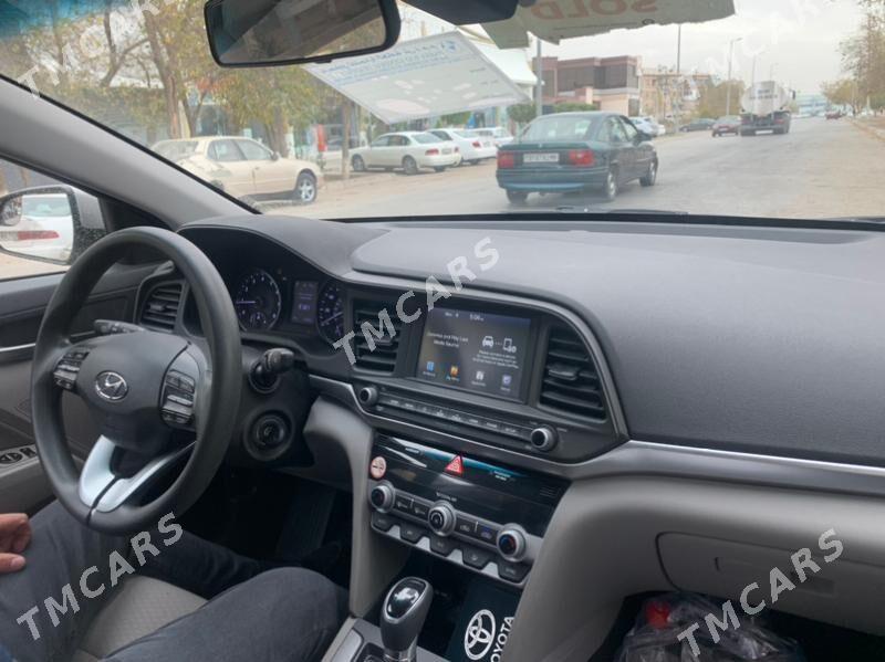 Hyundai Elantra 2019 - 175 000 TMT - Türkmenbaşy - img 10