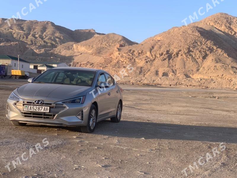 Hyundai Elantra 2019 - 175 000 TMT - Türkmenbaşy - img 7