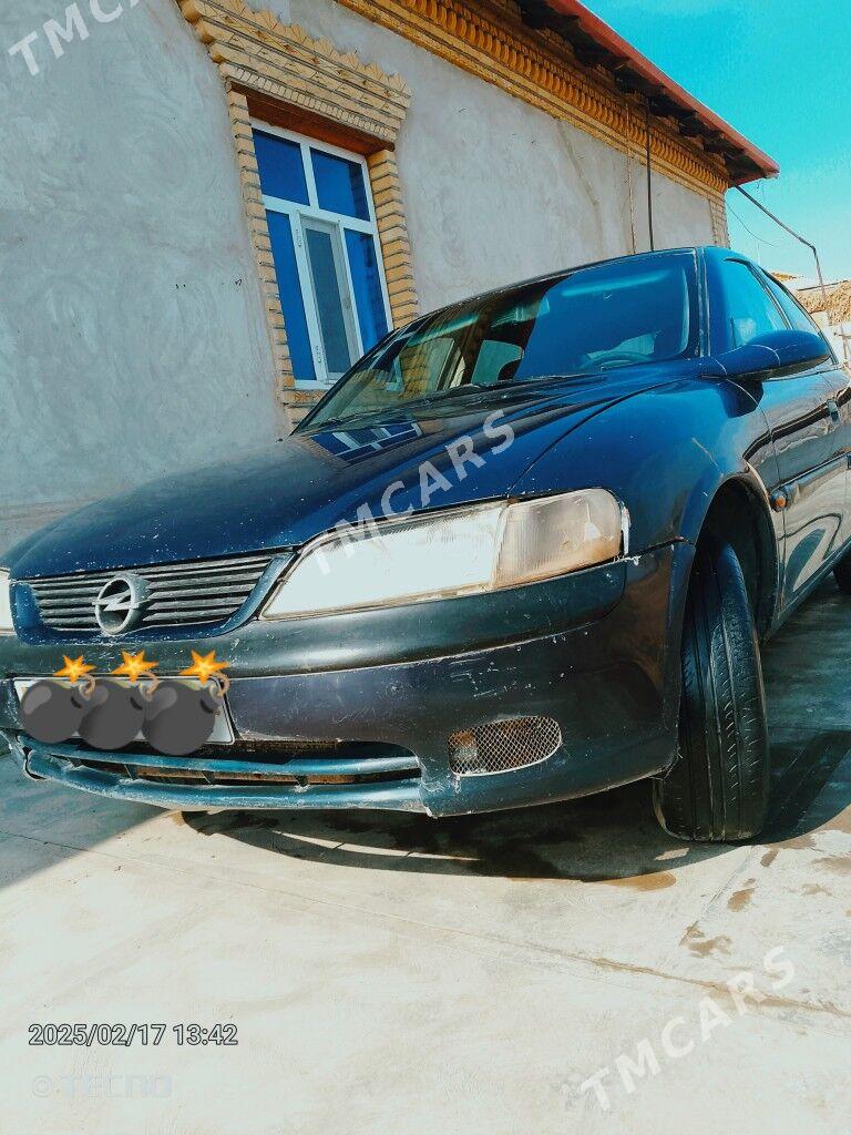 Opel Vectra 1997 - 30 000 TMT - Гурбансолтан Едже - img 4