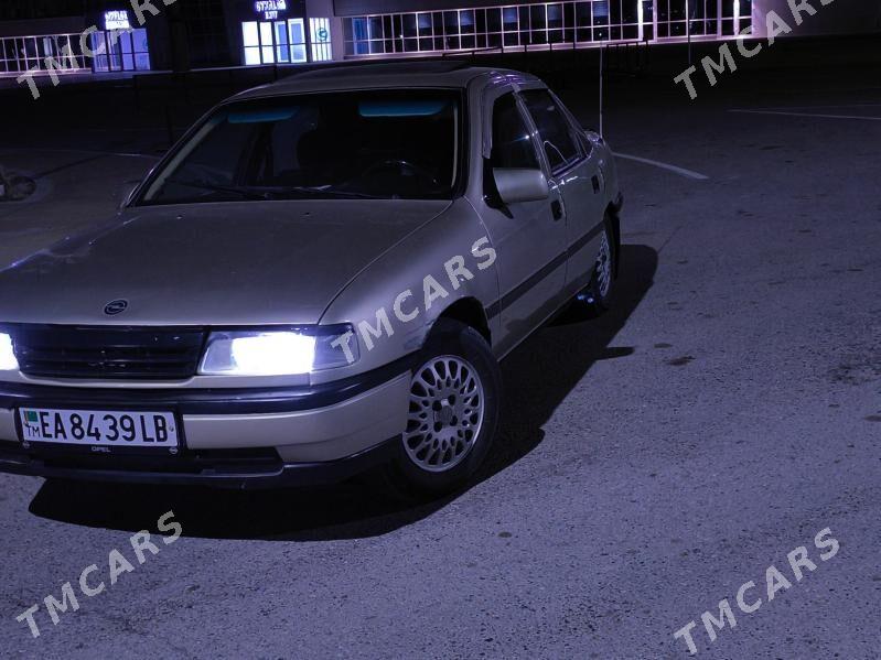 Opel Vectra 1992 - 35 000 TMT - Kerki - img 3