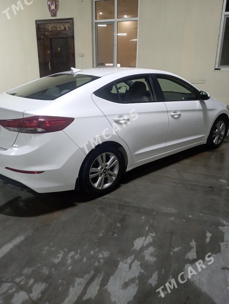 Hyundai Elantra 2016 - 220 000 TMT - Гарадамак - img 2