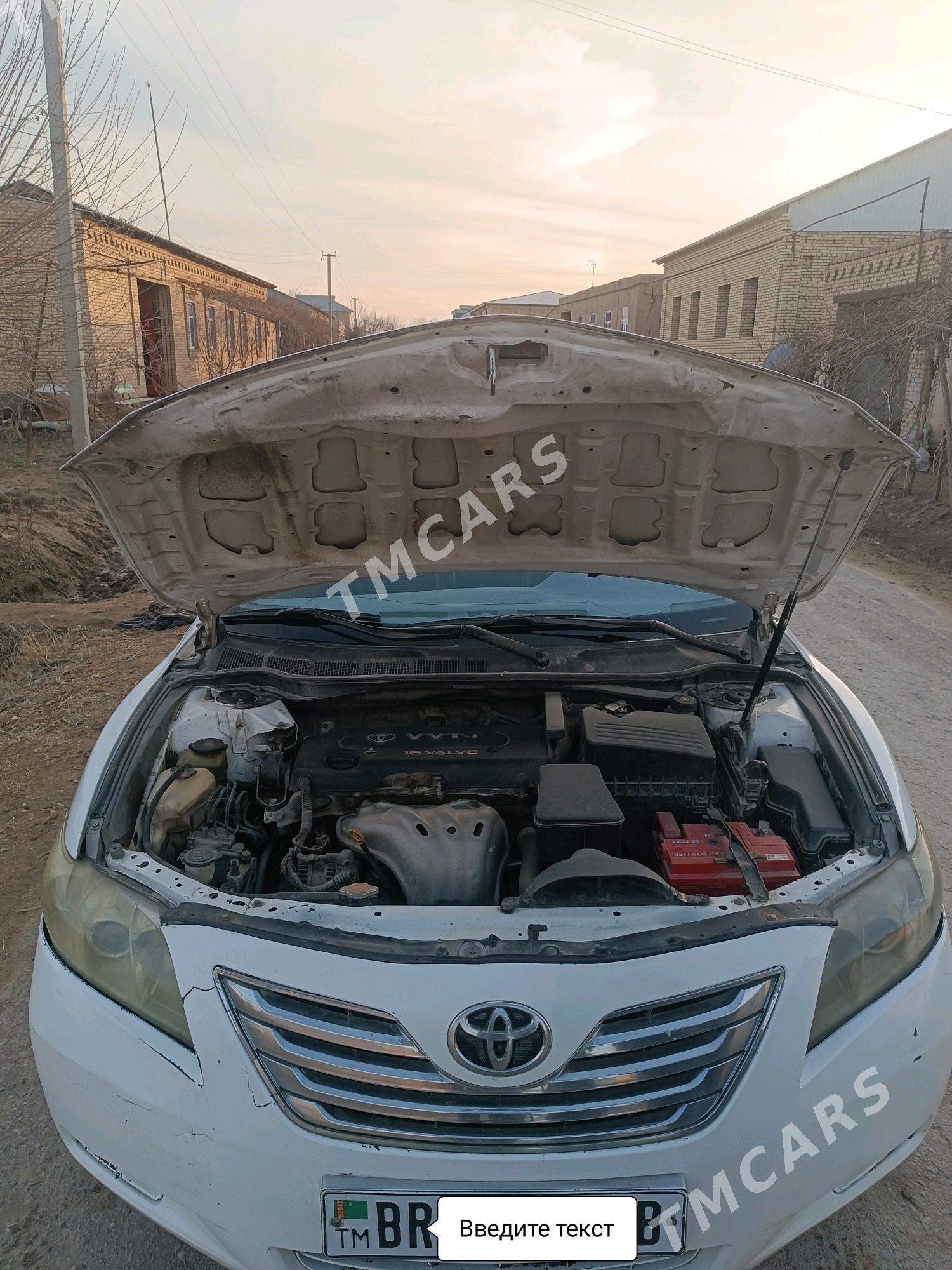 Toyota Camry 2007 - 105 000 TMT - Дянев - img 3