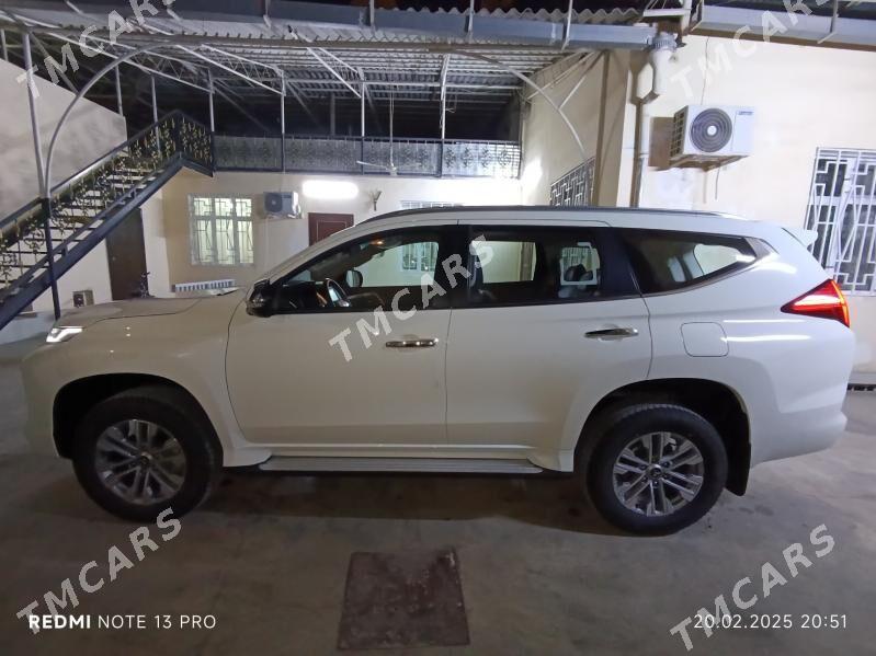 Mitsubishi Montero Sport 2023 - 475 000 TMT - Бедев - img 6