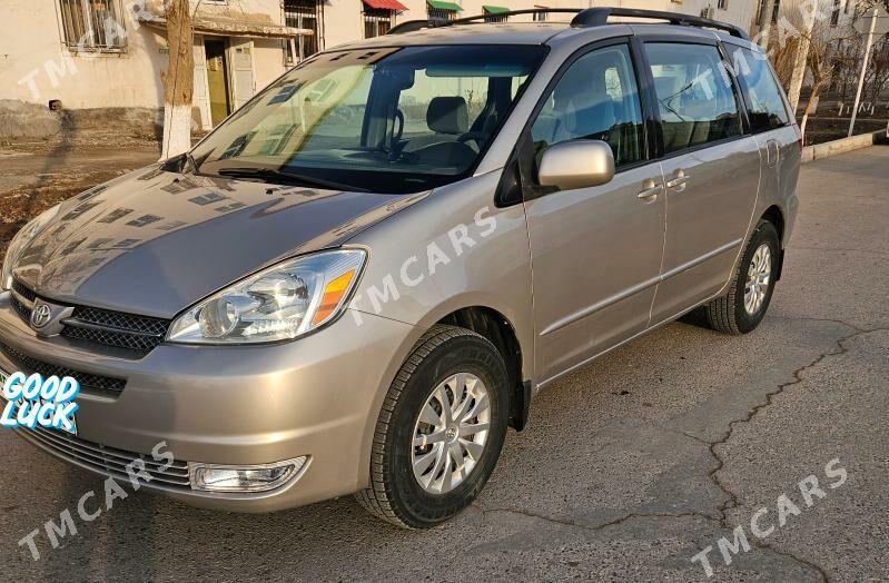 Toyota Sienna 2004 - 230 000 TMT - Туркменабат - img 3