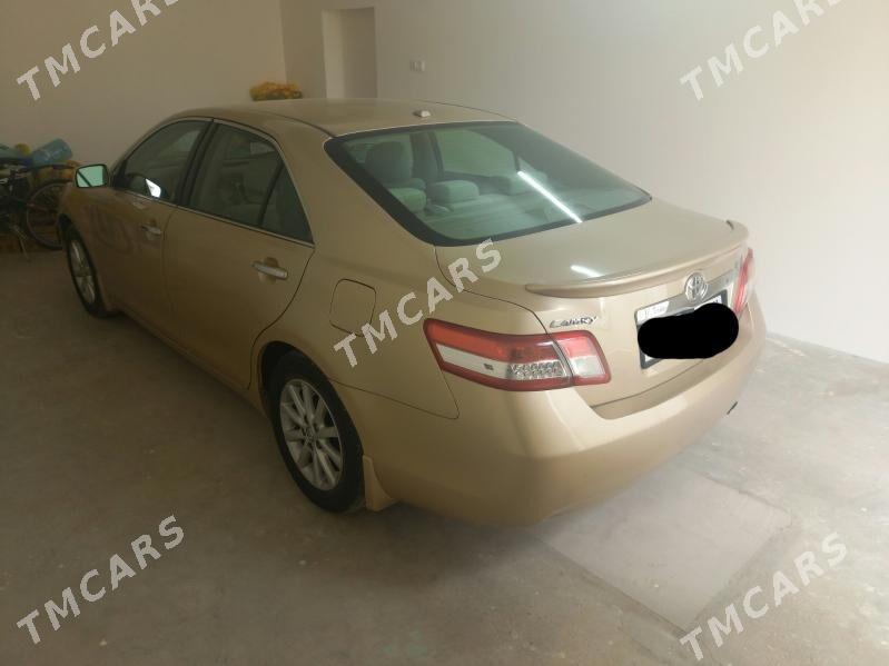 Toyota Camry 2011 - 180 000 TMT - Балканабат - img 2