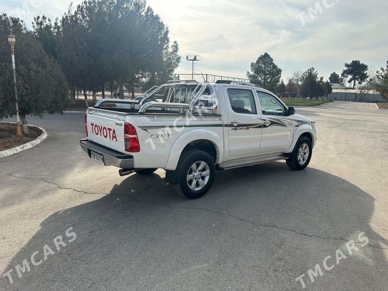 Toyota Hilux 2014 - 370 000 TMT - Mary - img 4