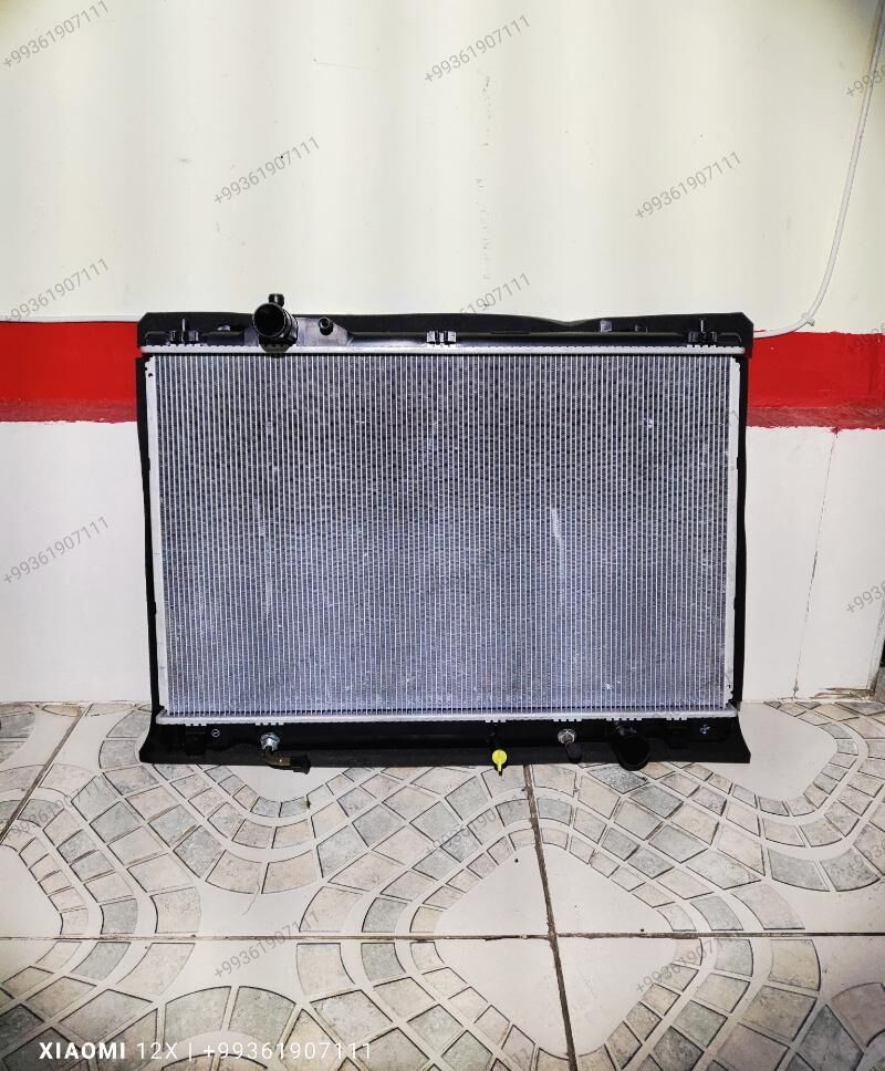 Lexus LS radiator orginal taze 5 000 TMT - Bedew - img 2
