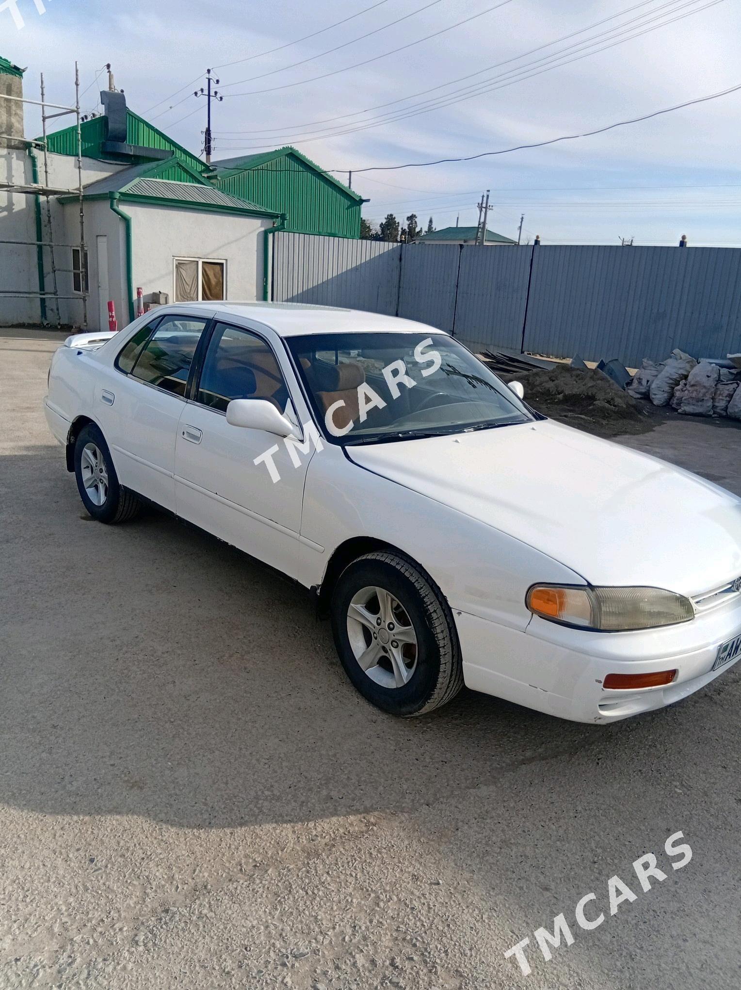 Toyota Camry 1996 - 75 000 TMT - Мургап - img 3