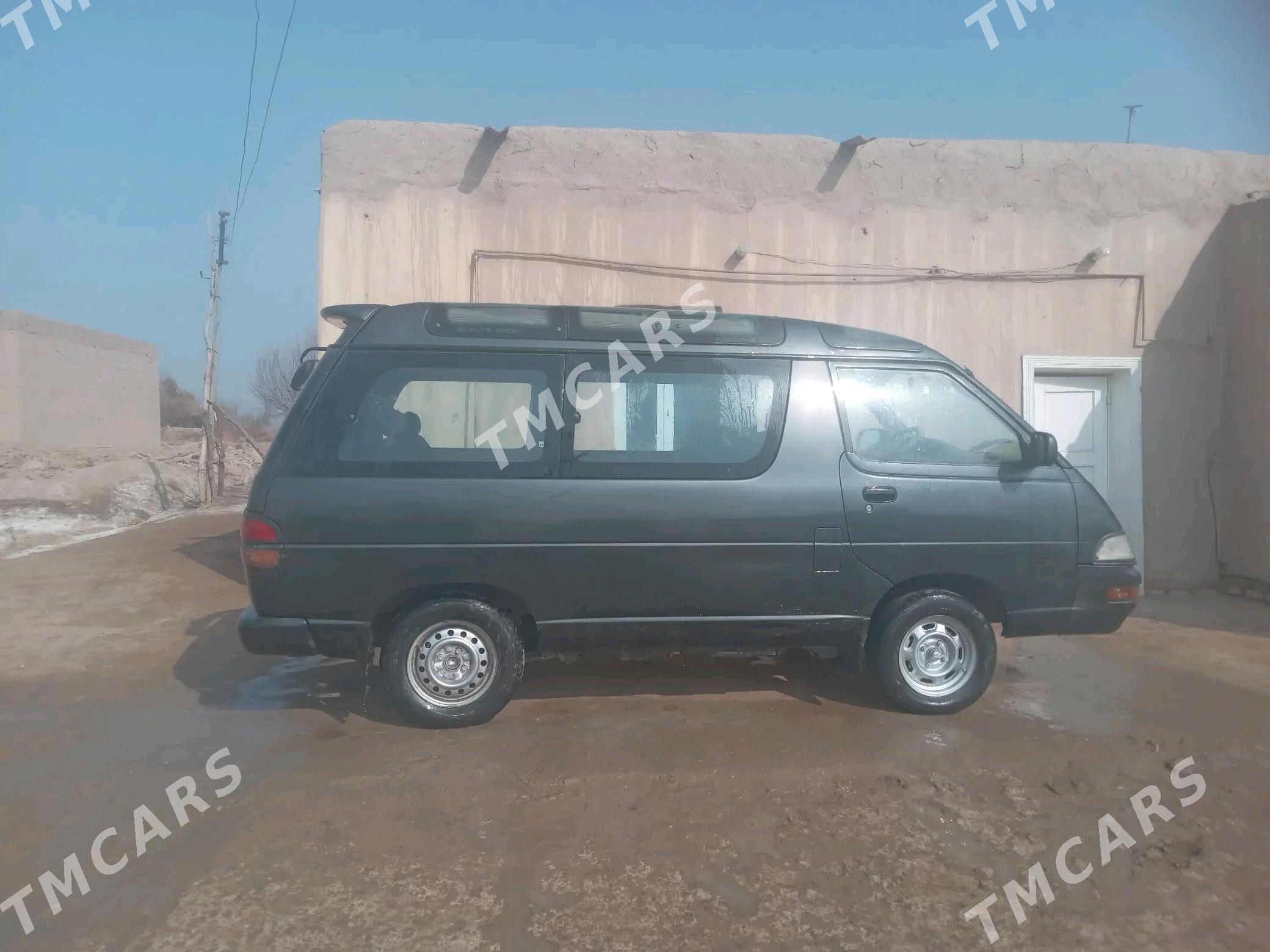 Toyota Hiace 1993 - 25 000 TMT - Гурбансолтан Едже - img 2