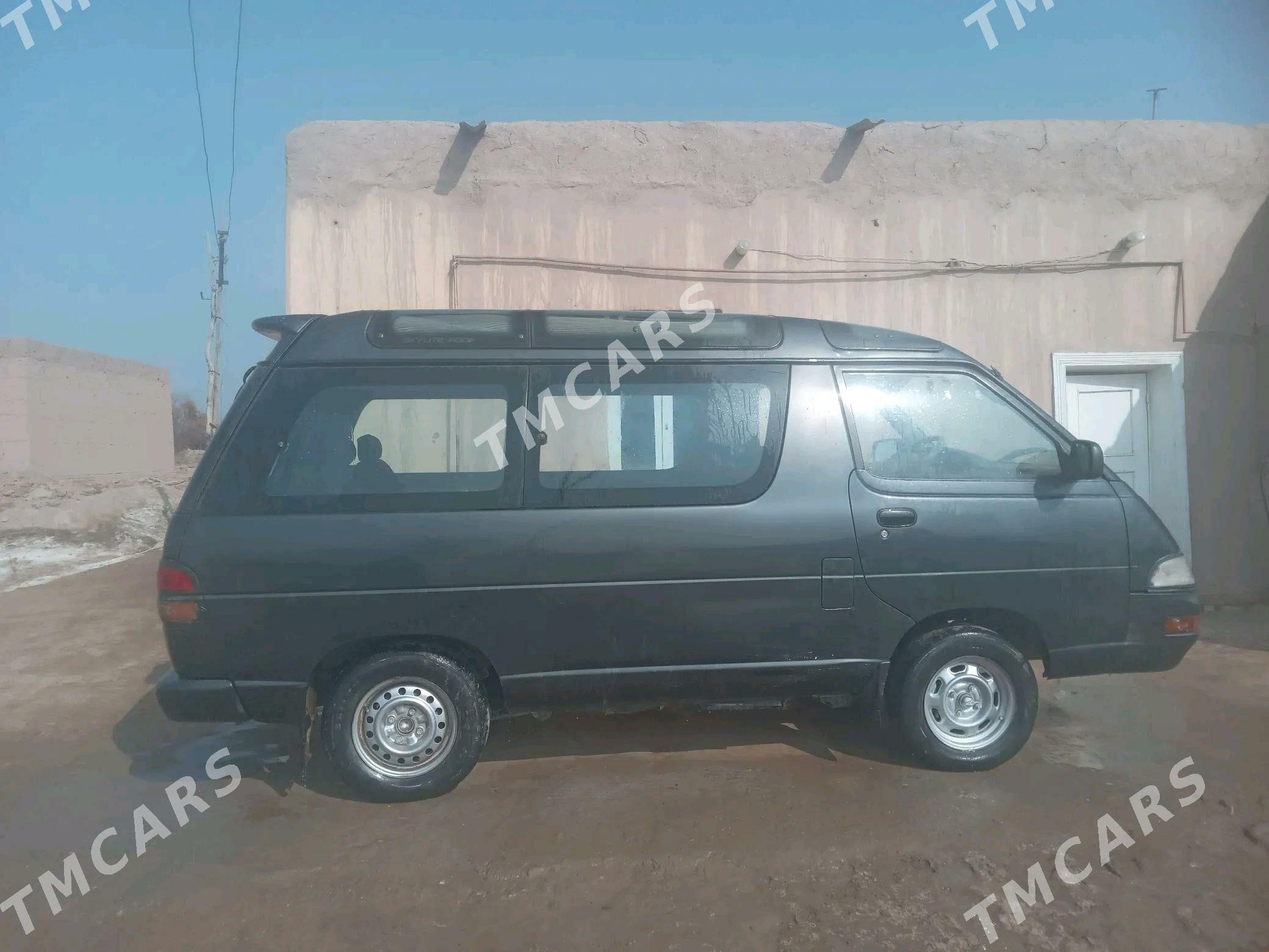 Toyota Hiace 1993 - 25 000 TMT - Гурбансолтан Едже - img 3