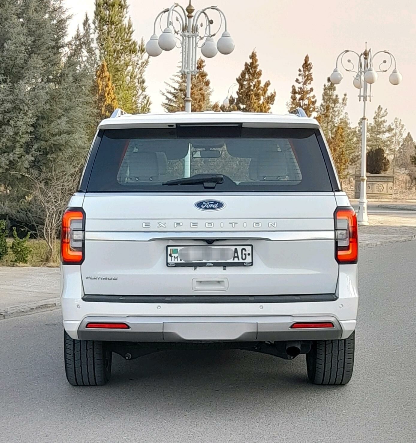 Ford Expedition 2023 - 910 000 TMT - Бузмеин - img 6