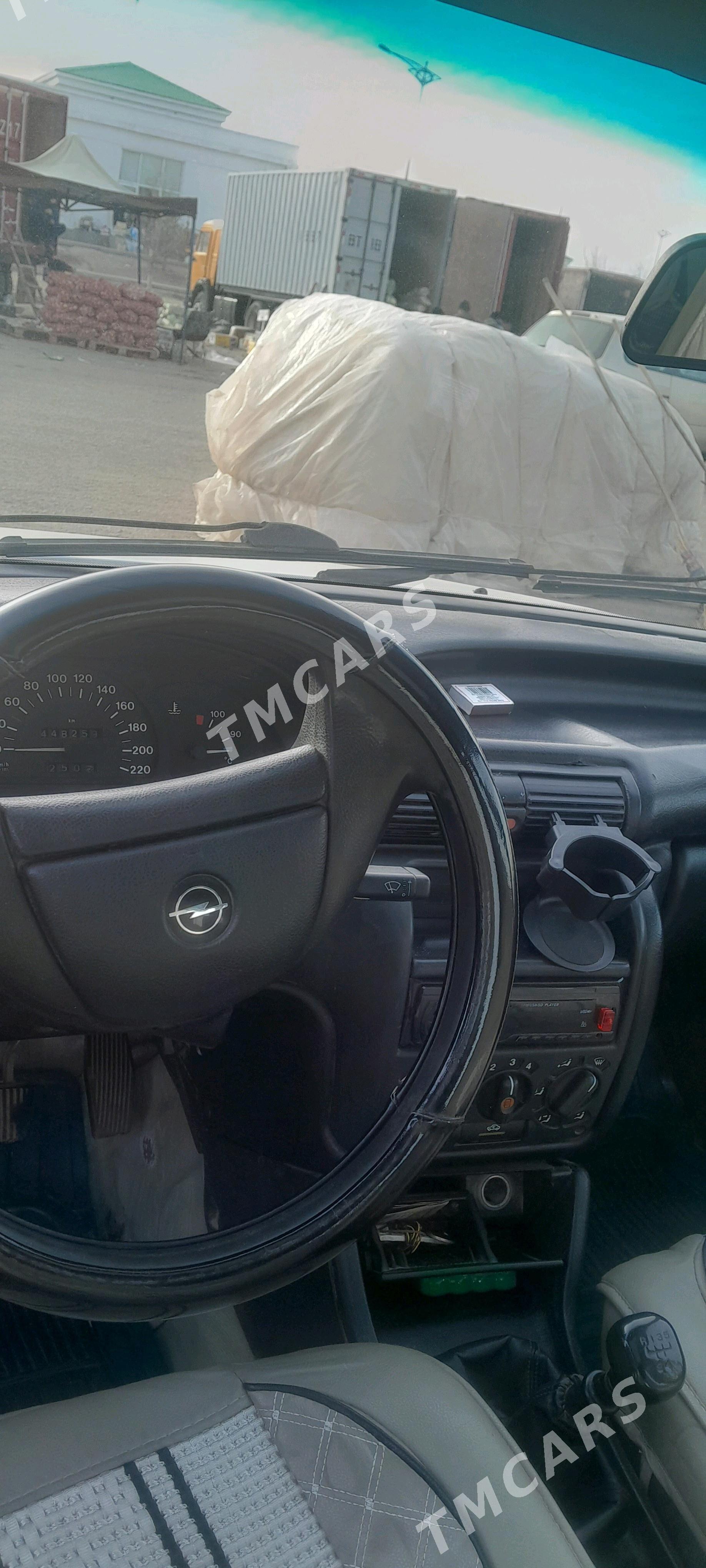 Opel Astra 1993 - 40 000 TMT - Дашогуз - img 5