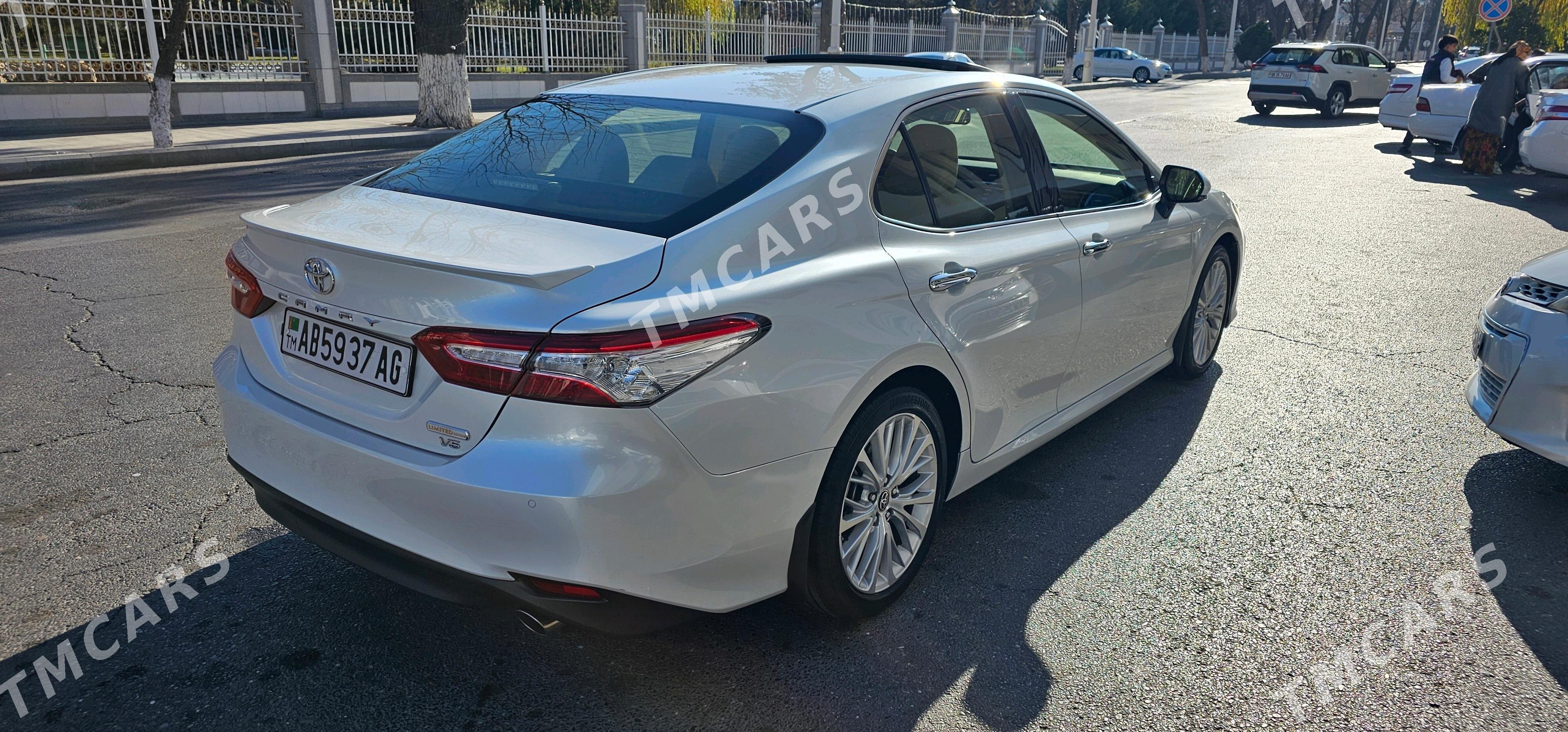 Toyota Camry 2021 - 530 000 TMT - Aşgabat - img 4