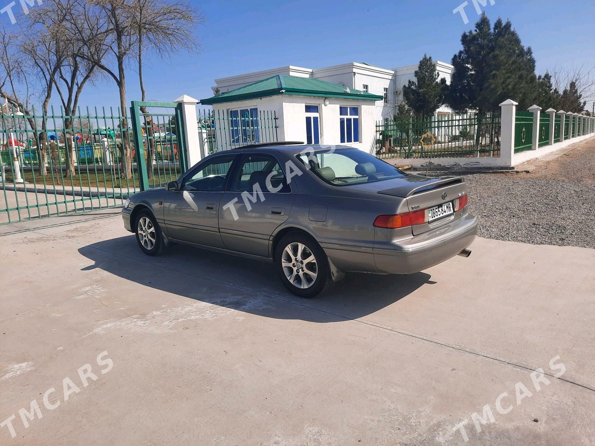 Toyota Camry 1998 - 138 000 TMT - Мары - img 8