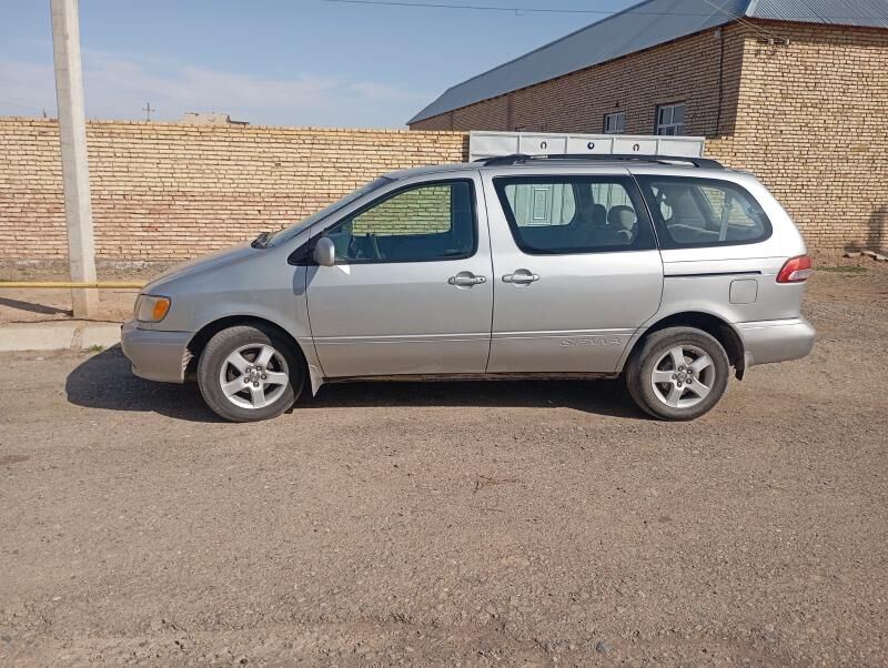 Toyota Sienna 2002 - 190 000 TMT - Серахс - img 6