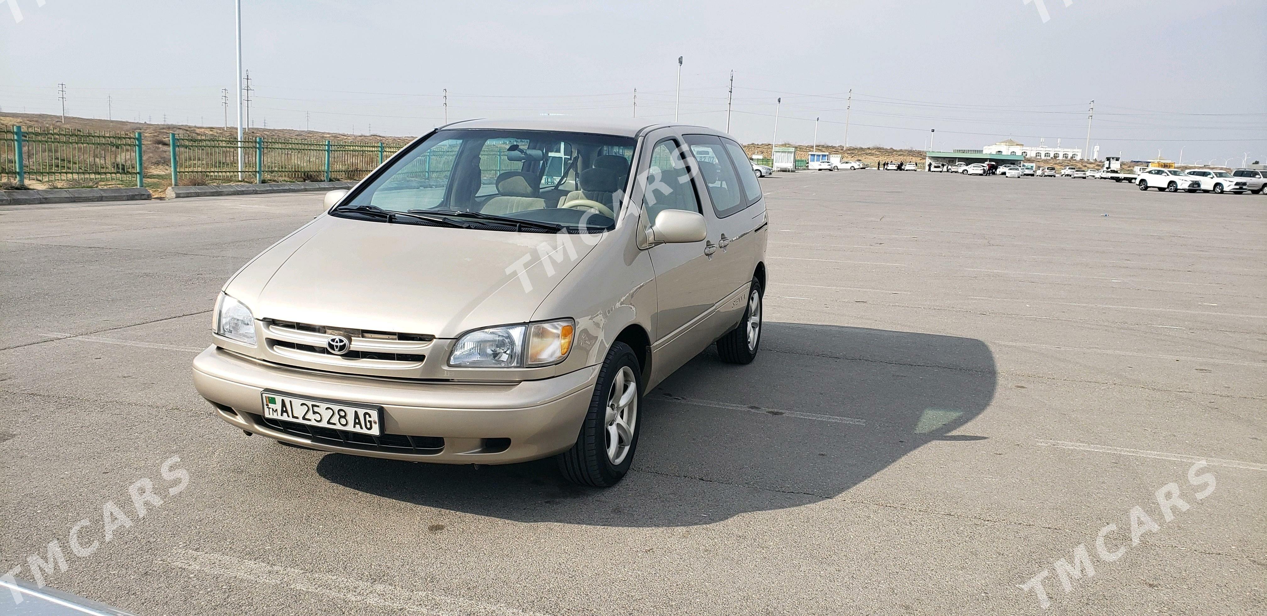 Toyota Sienna 2000 - 142 000 TMT - Aşgabat - img 2