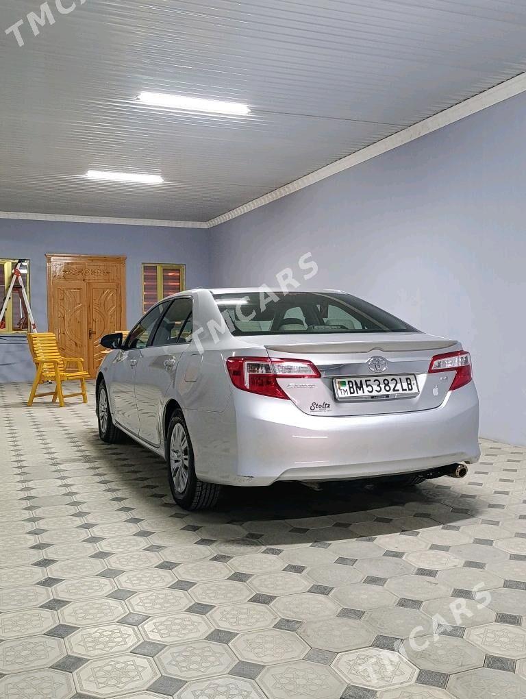 Toyota Camry 2012 - 230 000 TMT - Kerki - img 8