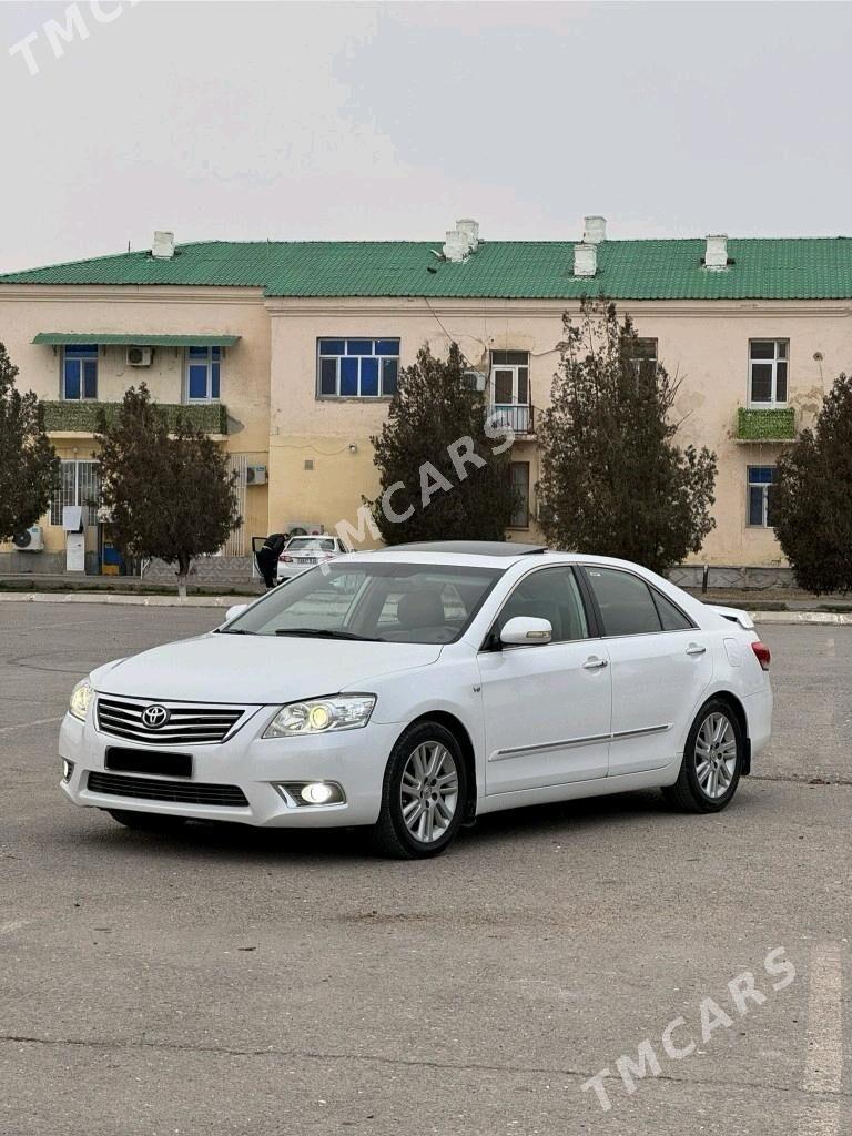 Toyota Aurion 2011 - 250 000 TMT - Бахарден - img 4