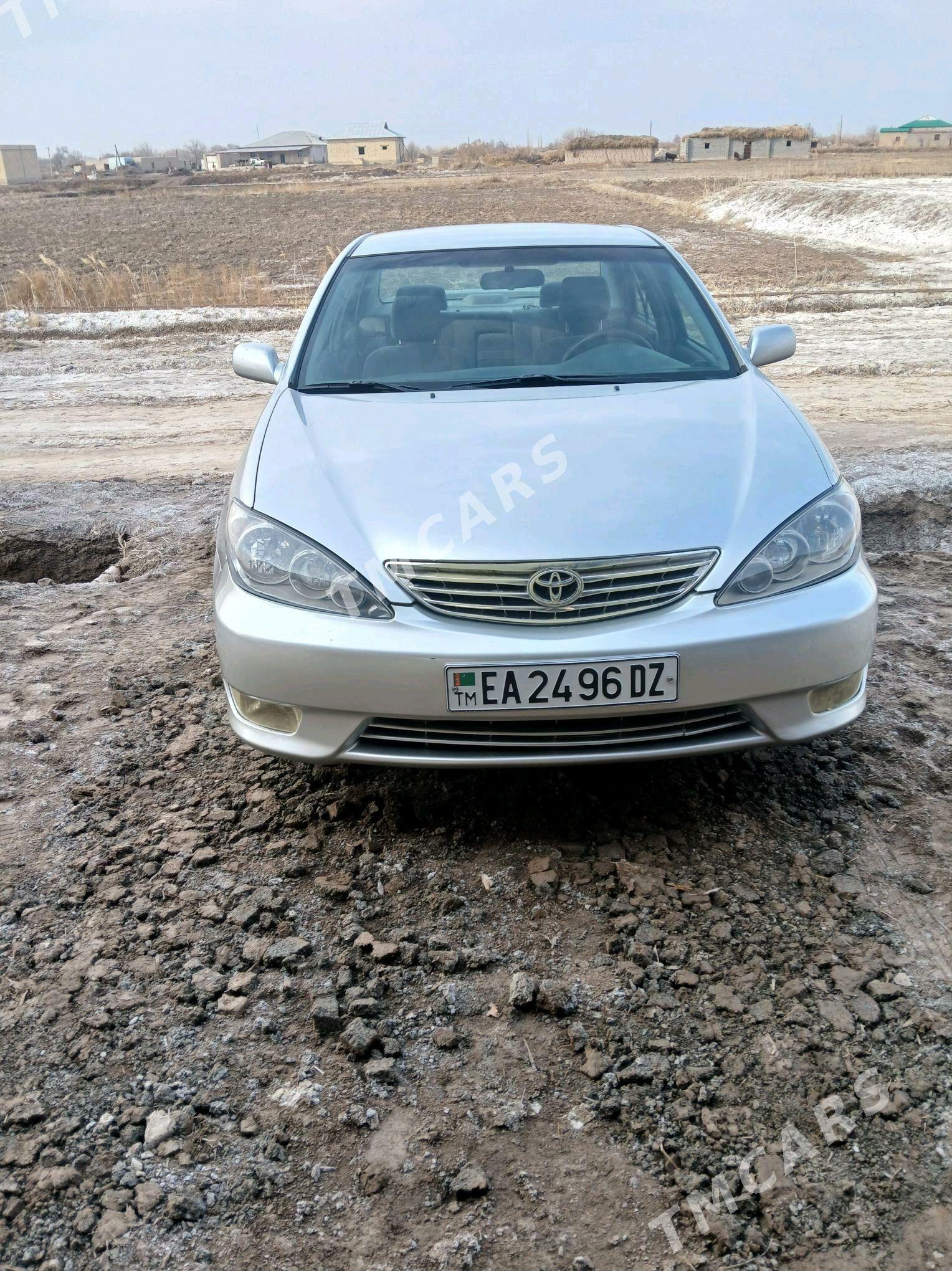 Toyota Camry 2004 - 140 500 TMT - Köneürgenç - img 3